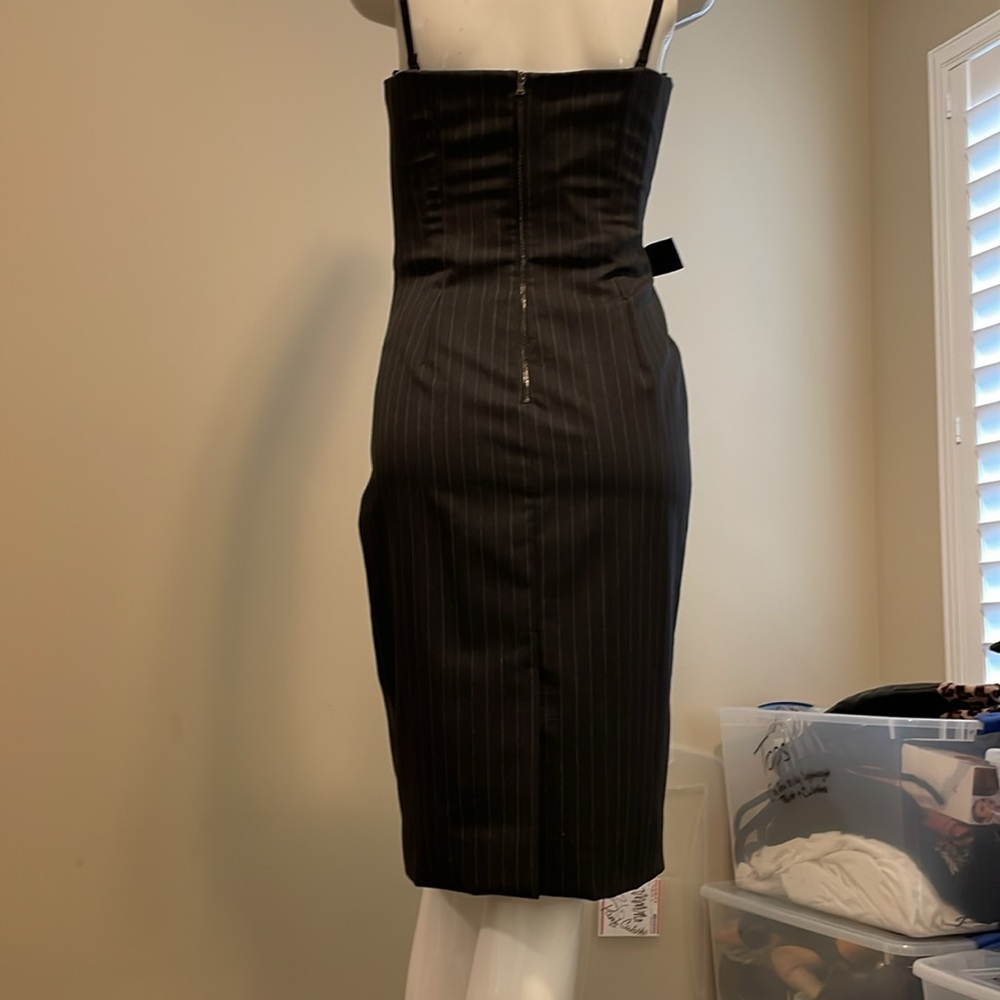 D&G Grey Pinstripe Strapless Look Gathered Ruched Waist Pencil Dress IT42 NWOT 6 - Picture 13 of 17